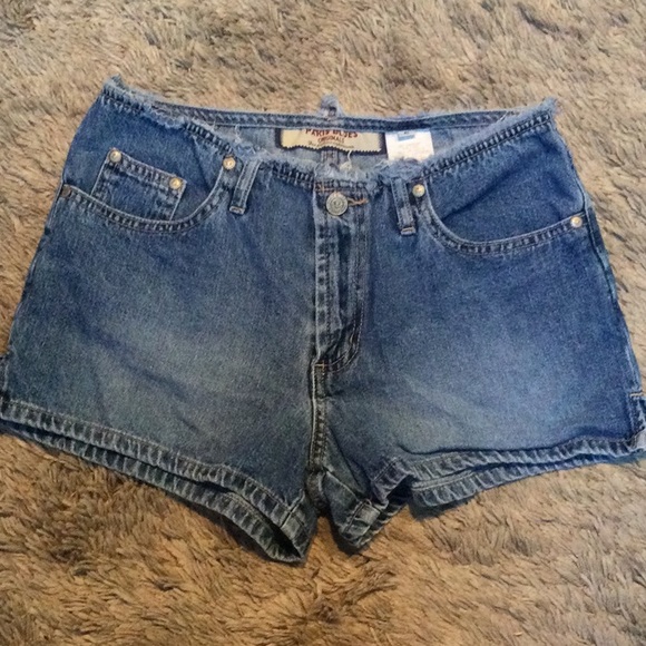 Paris Blues Pants - 💋 4/$30 Paris blues denim low rise short shorts
